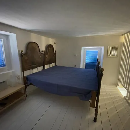 بيت للعطل Casa Con Vista A Krk *